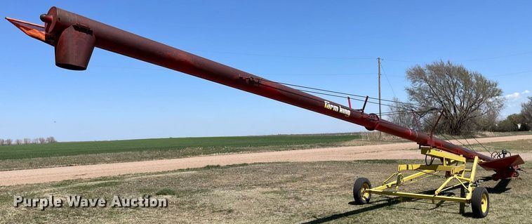 image for item LT9605 Farm King  auger