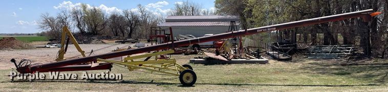 image for item LT9605 Farm King  auger