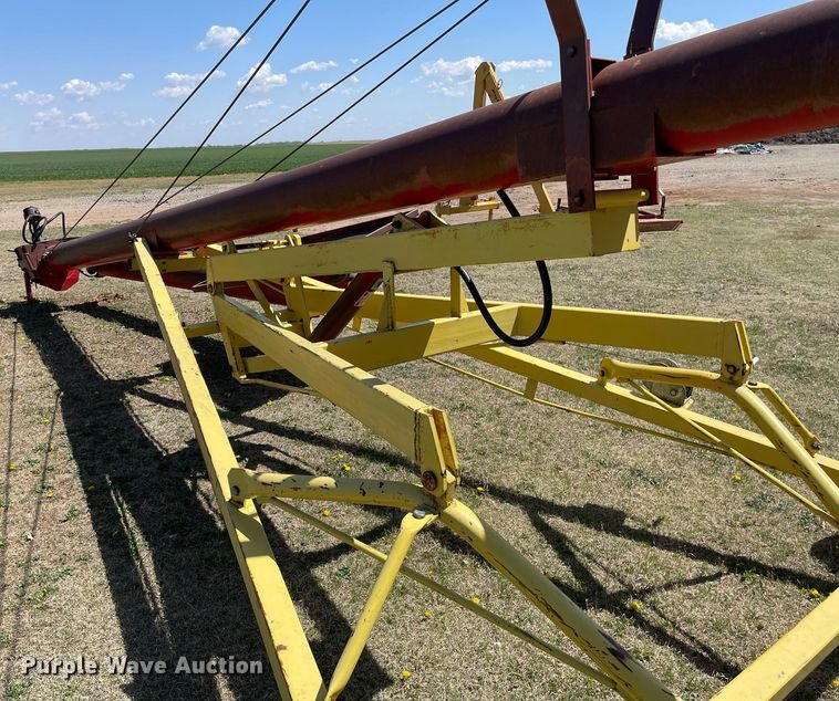 image for item LT9605 Farm King  auger