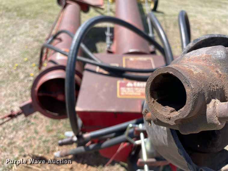 image for item LT9605 Farm King  auger