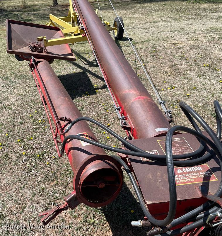 image for item LT9605 Farm King  auger