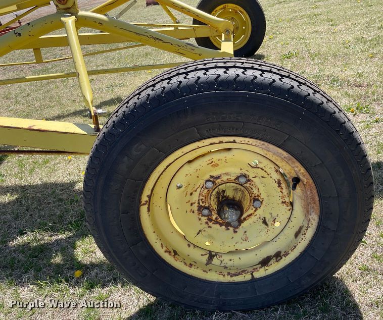 image for item LT9605 Farm King  auger