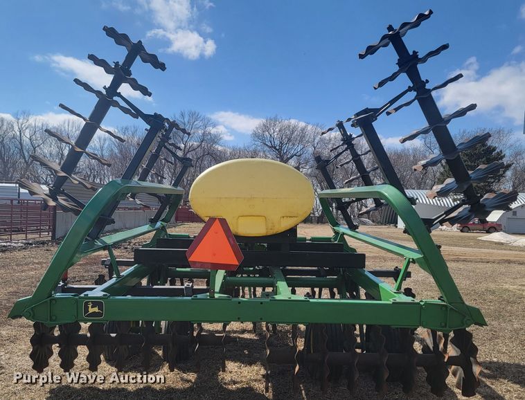 image for item LV9469 John Deere  disk