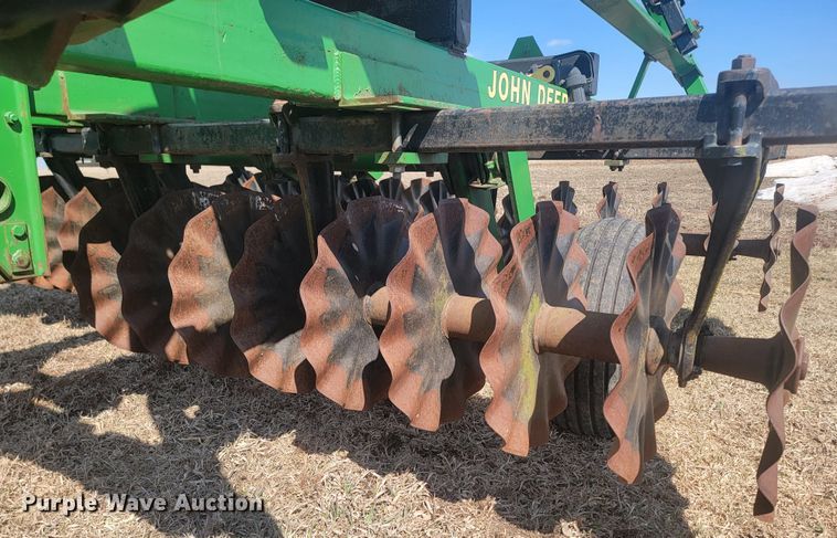image for item LV9469 John Deere  disk