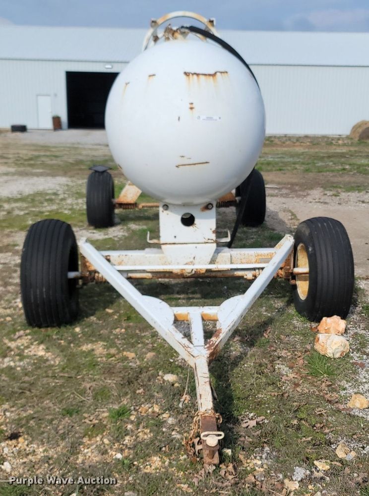 image for item MB9884 1976 Trinity  NH3 tank