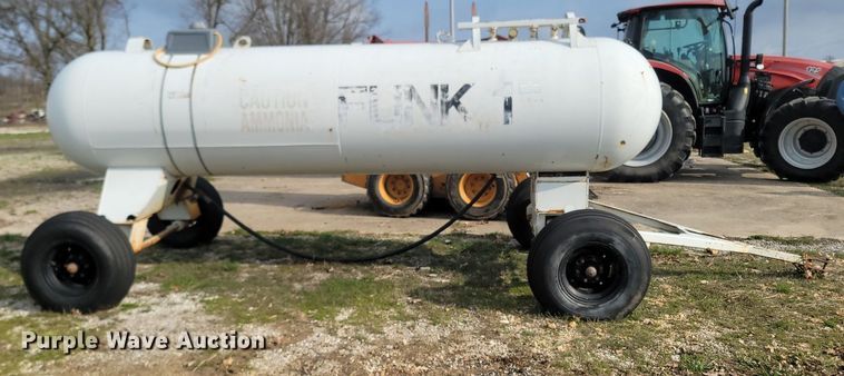 image for item MB9884 1976 Trinity  NH3 tank