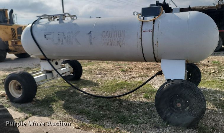 image for item MB9884 1976 Trinity  NH3 tank