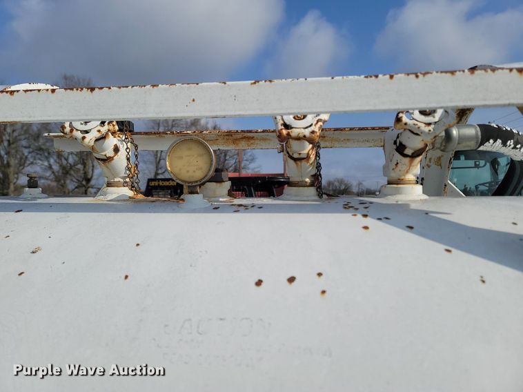 image for item MB9884 1976 Trinity  NH3 tank