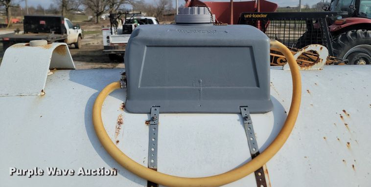 image for item MB9884 1976 Trinity  NH3 tank