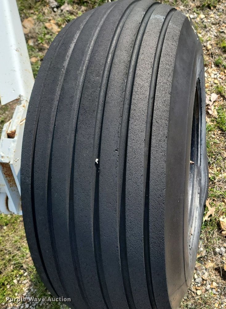 image for item MB9884 1976 Trinity  NH3 tank