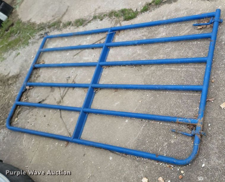 image for item MB9885 Livestock equipment