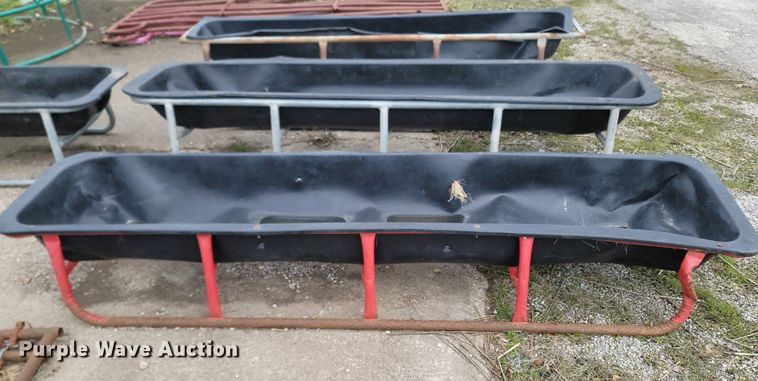 image for item MB9885 Livestock equipment