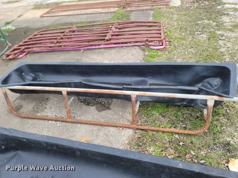 image for item MB9885 Livestock equipment