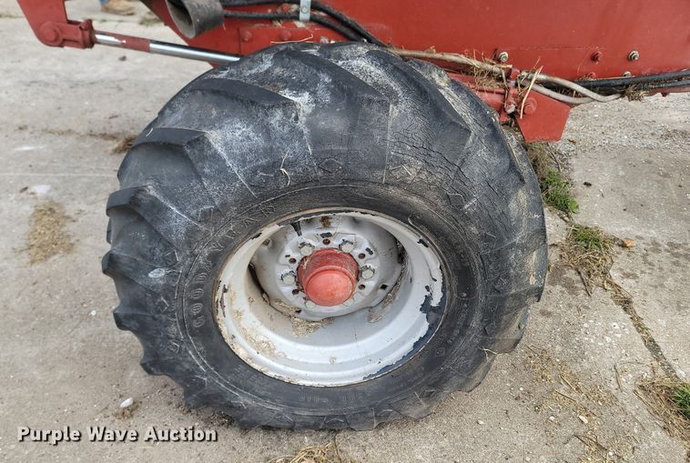 image for item MB9888 Case IH 8610  bale processor