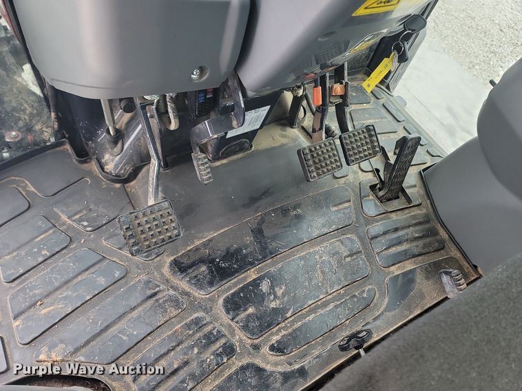 image for item MB9891 2015 Massey Ferguson 4610M  MFWD tractor