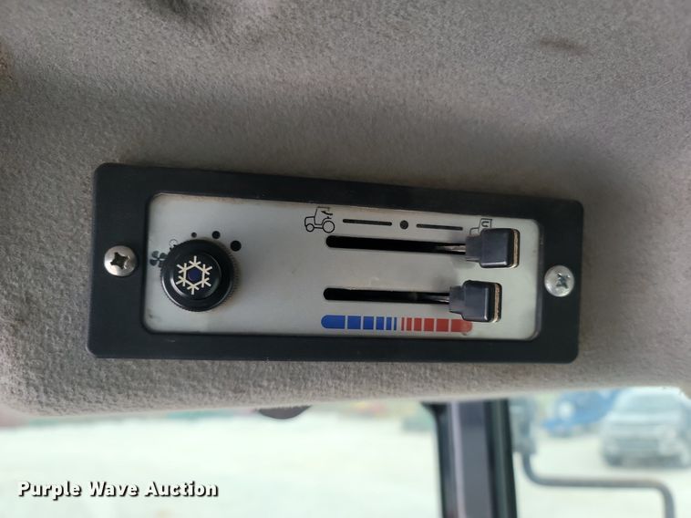 image for item MB9891 2015 Massey Ferguson 4610M  MFWD tractor