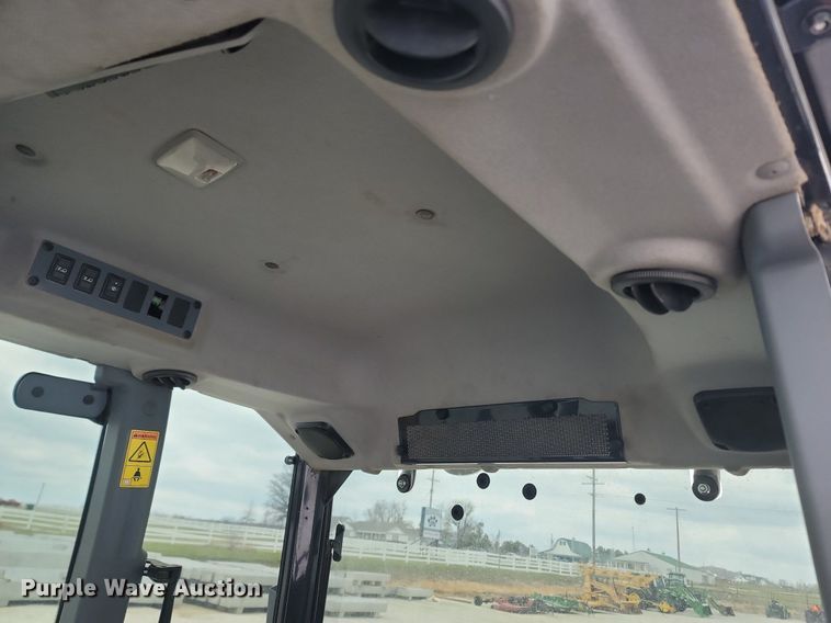 image for item MB9891 2015 Massey Ferguson 4610M  MFWD tractor