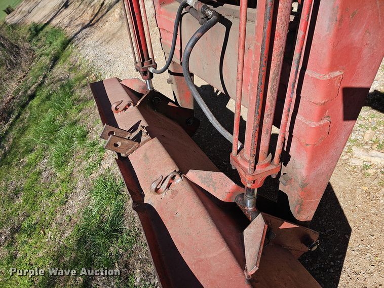 image for item MB9928 1968 International Harvester Farmall 656  tractor