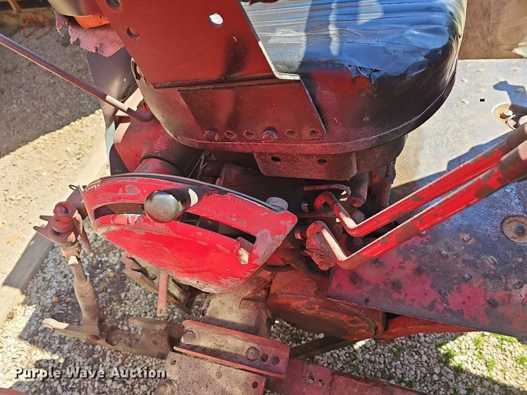 image for item MB9928 1968 International Harvester Farmall 656  tractor