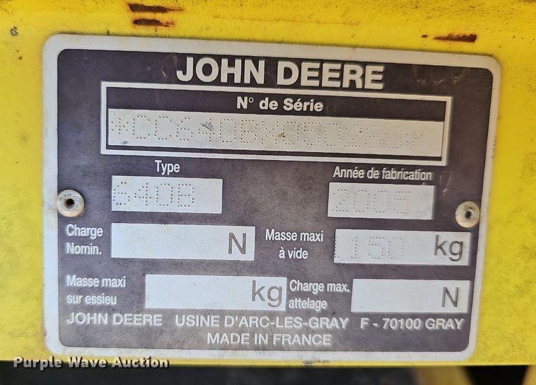 image for item MB9965 John Deere 640B  pickup head