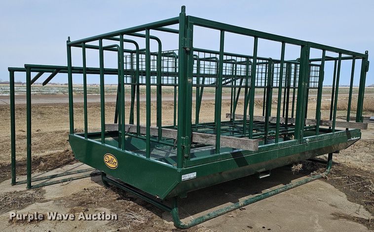 image for item MC9674 2019 Diller HFS-8812HSS  livestock feeder