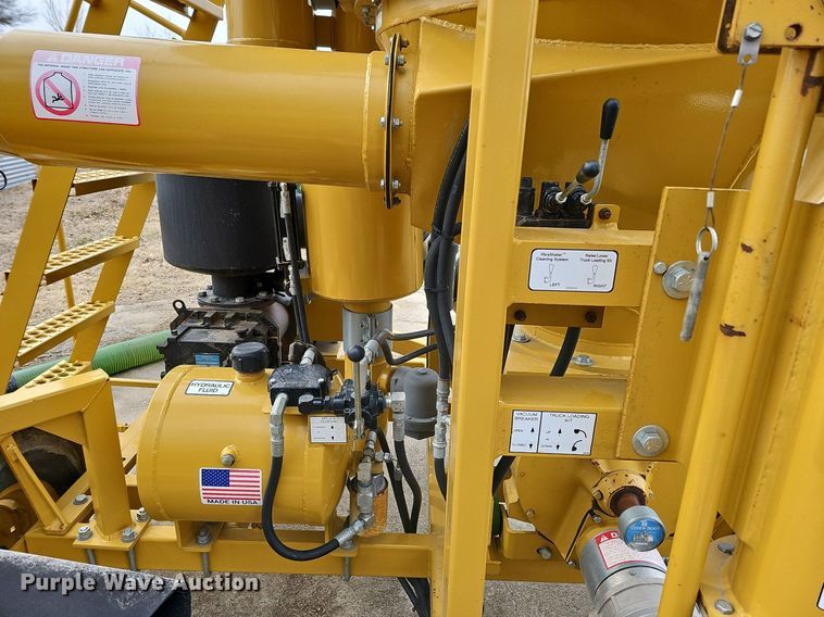 image for item MC9675 VacBoss VB-4066  grain vacuum