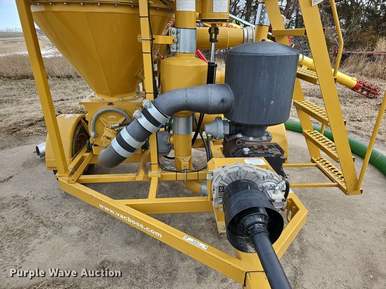 image for item MC9675 VacBoss VB-4066  grain vacuum