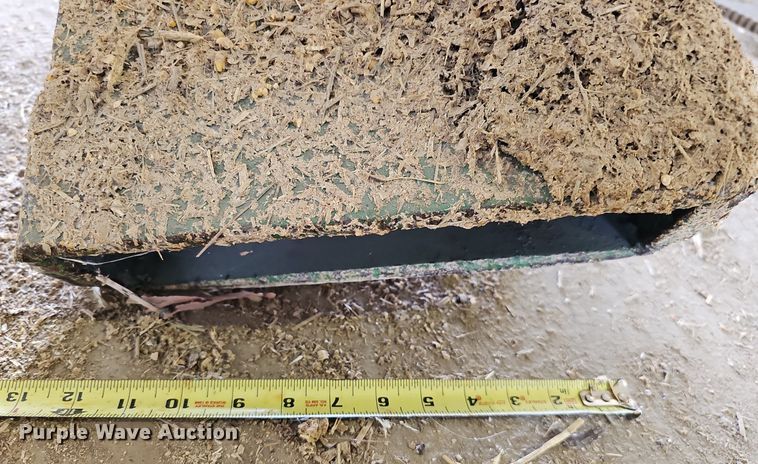 image for item MC9682 1995 John Deere 5400  bunk sweeper