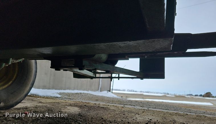 image for item MC9682 1995 John Deere 5400  bunk sweeper