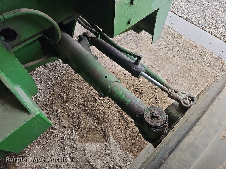 image for item MC9682 1995 John Deere 5400  bunk sweeper