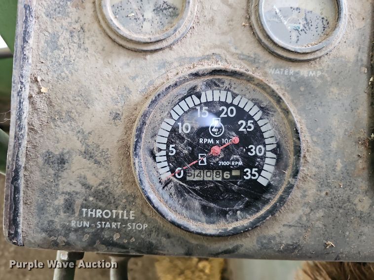 image for item MC9682 1995 John Deere 5400  bunk sweeper