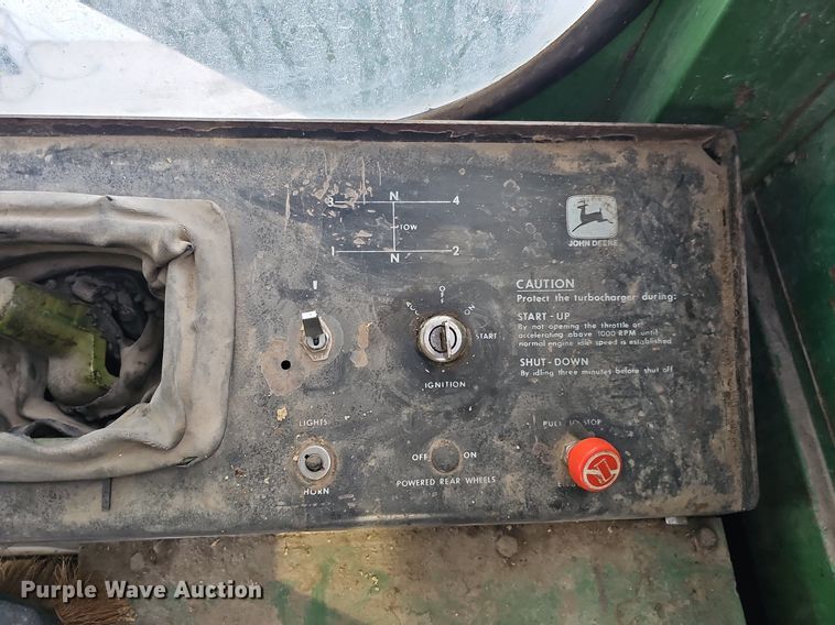 image for item MC9682 1995 John Deere 5400  bunk sweeper