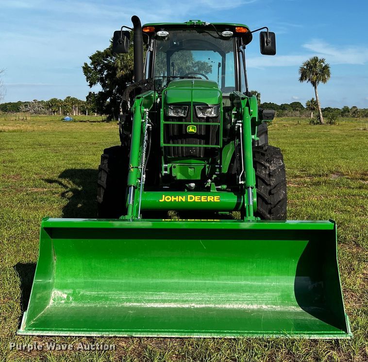 image for item MF9883 John Deere 6135E  MFWD tractor