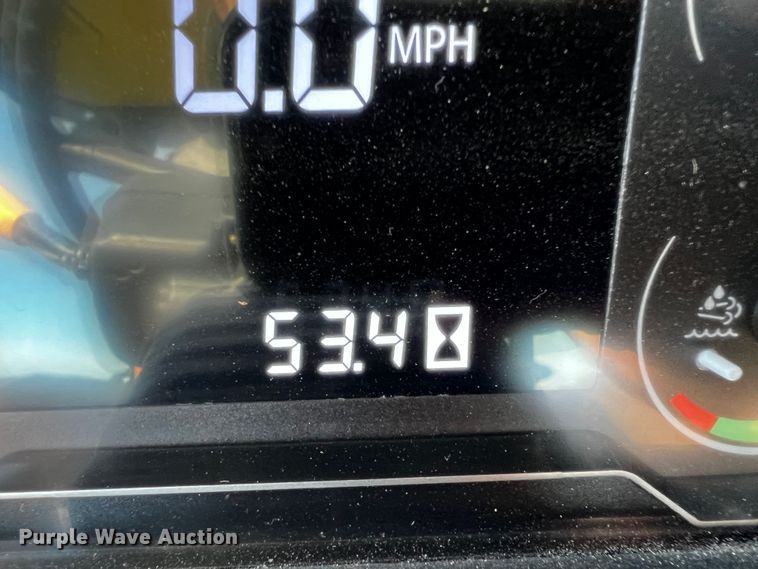 image for item MF9883 John Deere 6135E  MFWD tractor