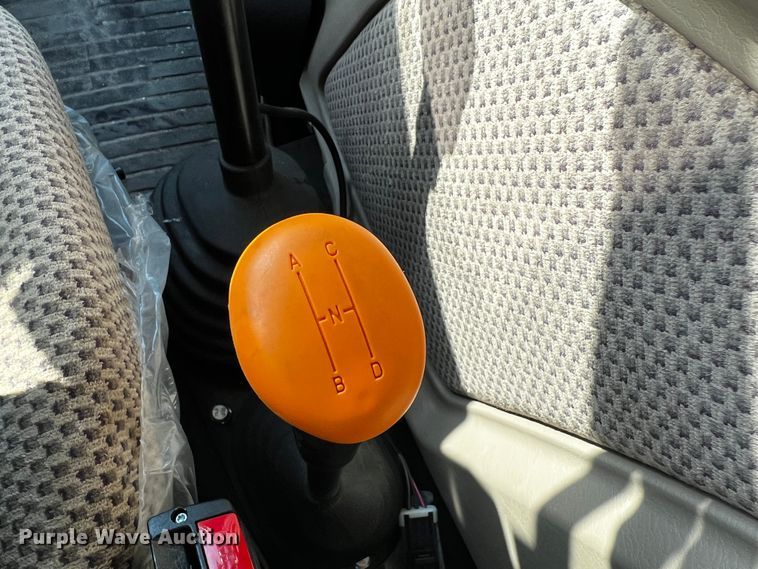 image for item MF9883 John Deere 6135E  MFWD tractor