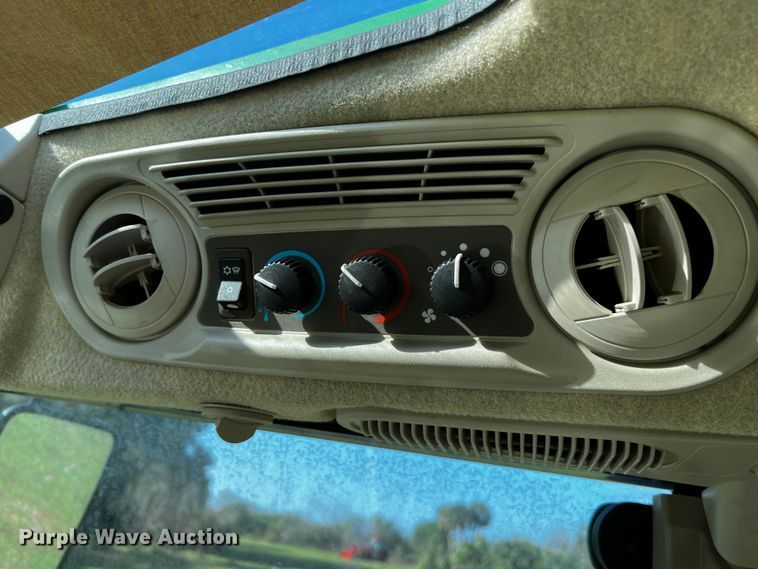 image for item MF9883 John Deere 6135E  MFWD tractor