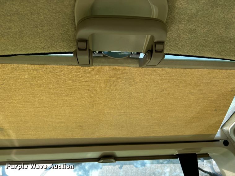 image for item MF9883 John Deere 6135E  MFWD tractor