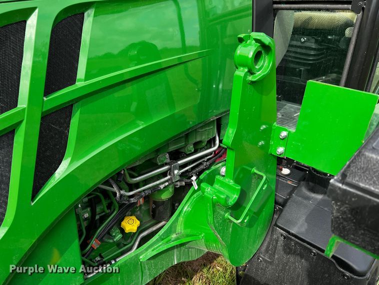 image for item MF9884 John Deere 5100E  MFWD tractor