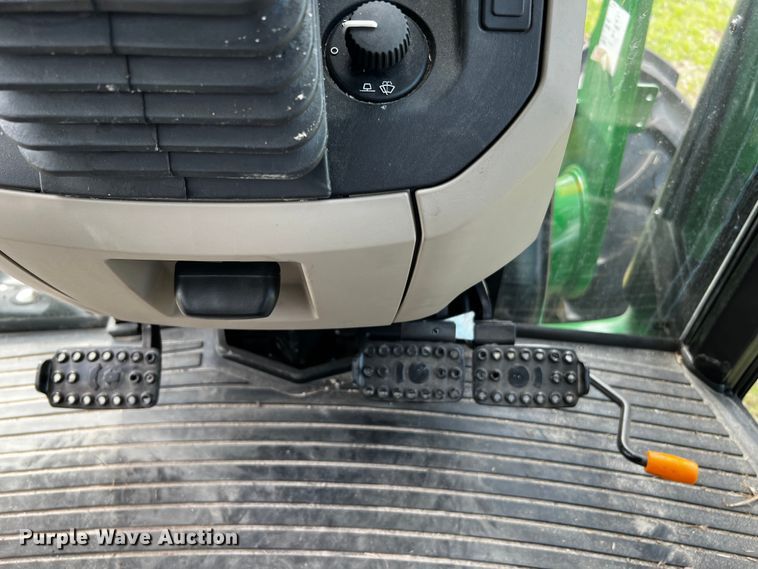 image for item MF9884 John Deere 5100E  MFWD tractor