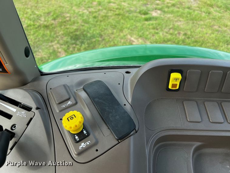 image for item MF9884 John Deere 5100E  MFWD tractor