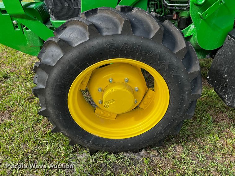 image for item MF9884 John Deere 5100E  MFWD tractor