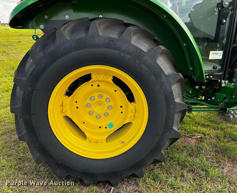 image for item MF9884 John Deere 5100E  MFWD tractor