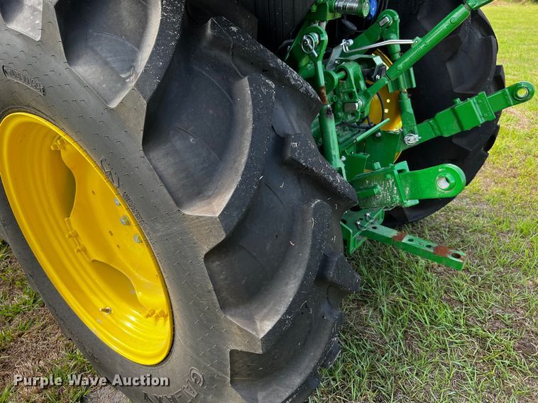 image for item MF9884 John Deere 5100E  MFWD tractor