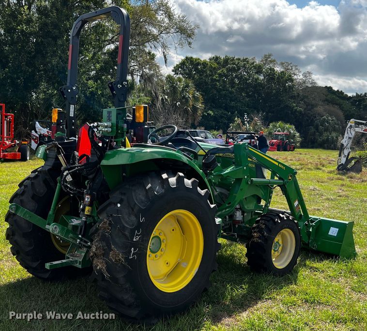 image for item MF9897 John Deere 4066M  MFWD tractor