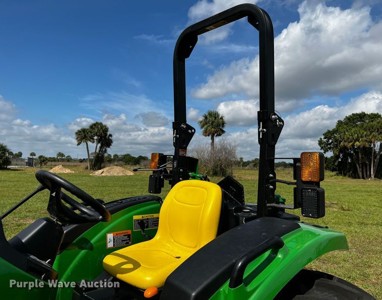 image for item MF9897 John Deere 4066M  MFWD tractor