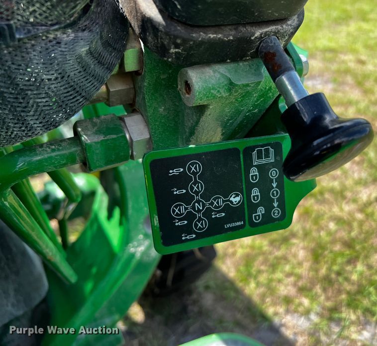 image for item MF9897 John Deere 4066M  MFWD tractor