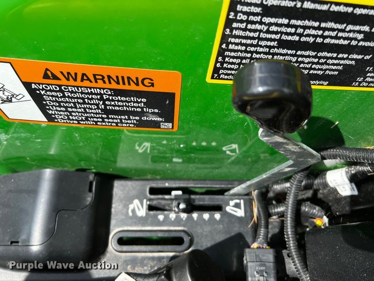 image for item MF9897 John Deere 4066M  MFWD tractor