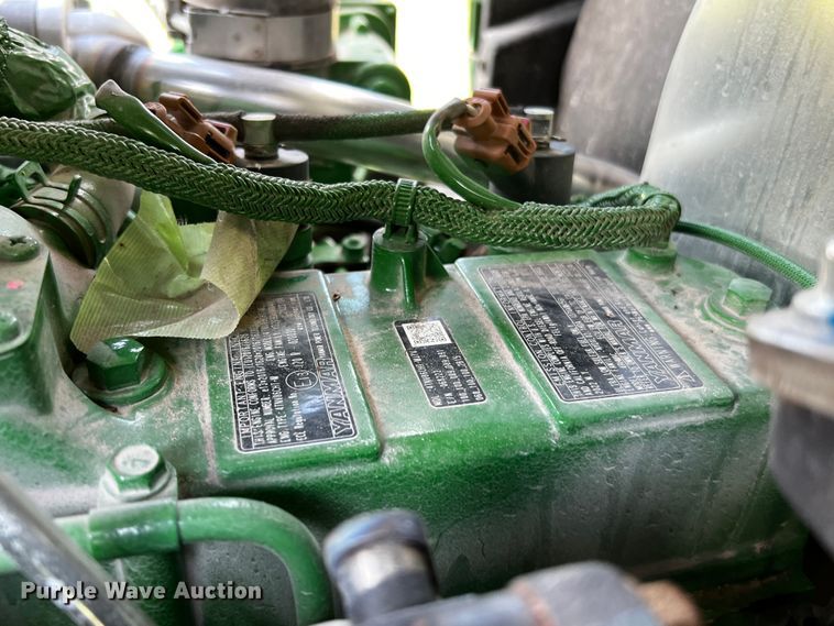 image for item MF9897 John Deere 4066M  MFWD tractor