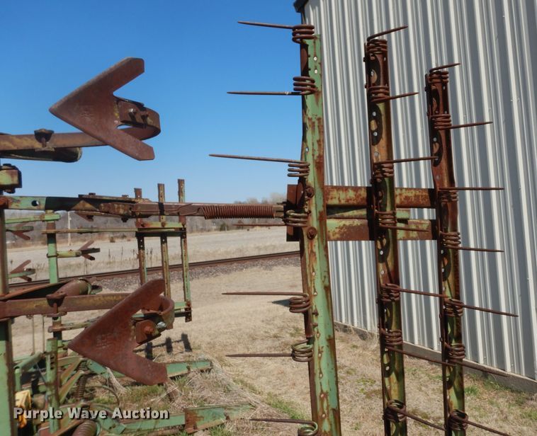 image for item MI9311 John Deere 1000  field cultivator