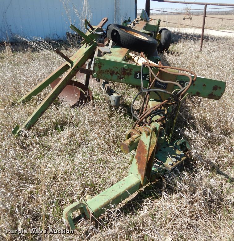 image for item MI9313 John Deere A2700  six bottom plow